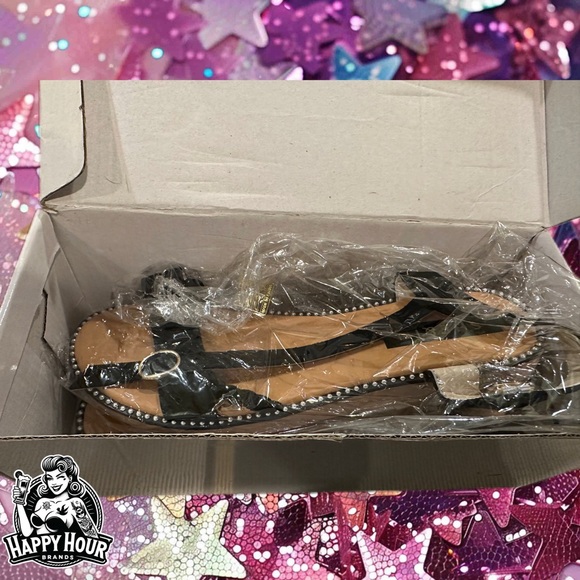 She&In Black Velvet Ankle Strap Sandals, Size 8 1/2 - Picture 5 of 6